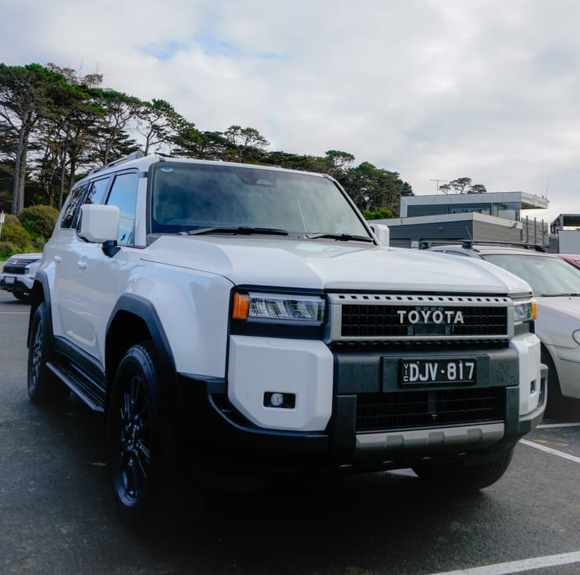 Toyota LandCruiser Prado 2025